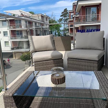 Apartament Nadmorski Z Basenem Klifowa Реваль Екстер'єр фото