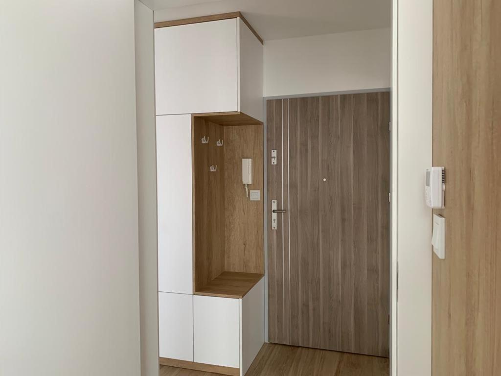 Apartament Nadmorski Z Basenem Klifowa Реваль Екстер'єр фото