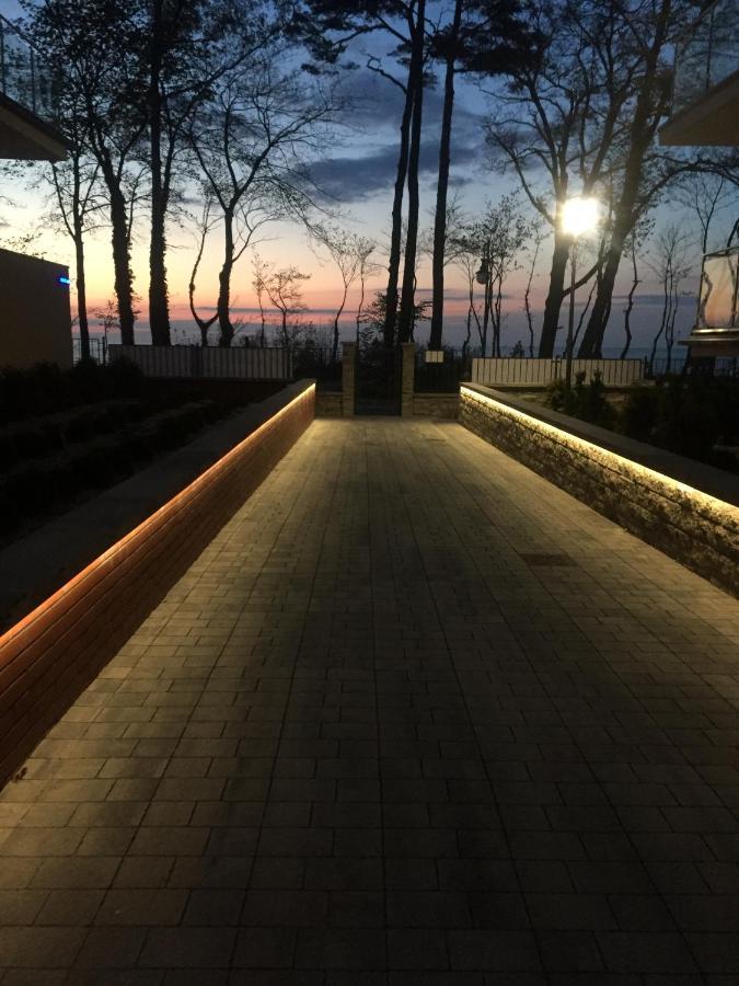 Apartament Nadmorski Z Basenem Klifowa Реваль Екстер'єр фото