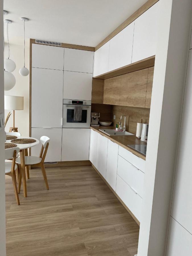 Apartament Nadmorski Z Basenem Klifowa Реваль Екстер'єр фото