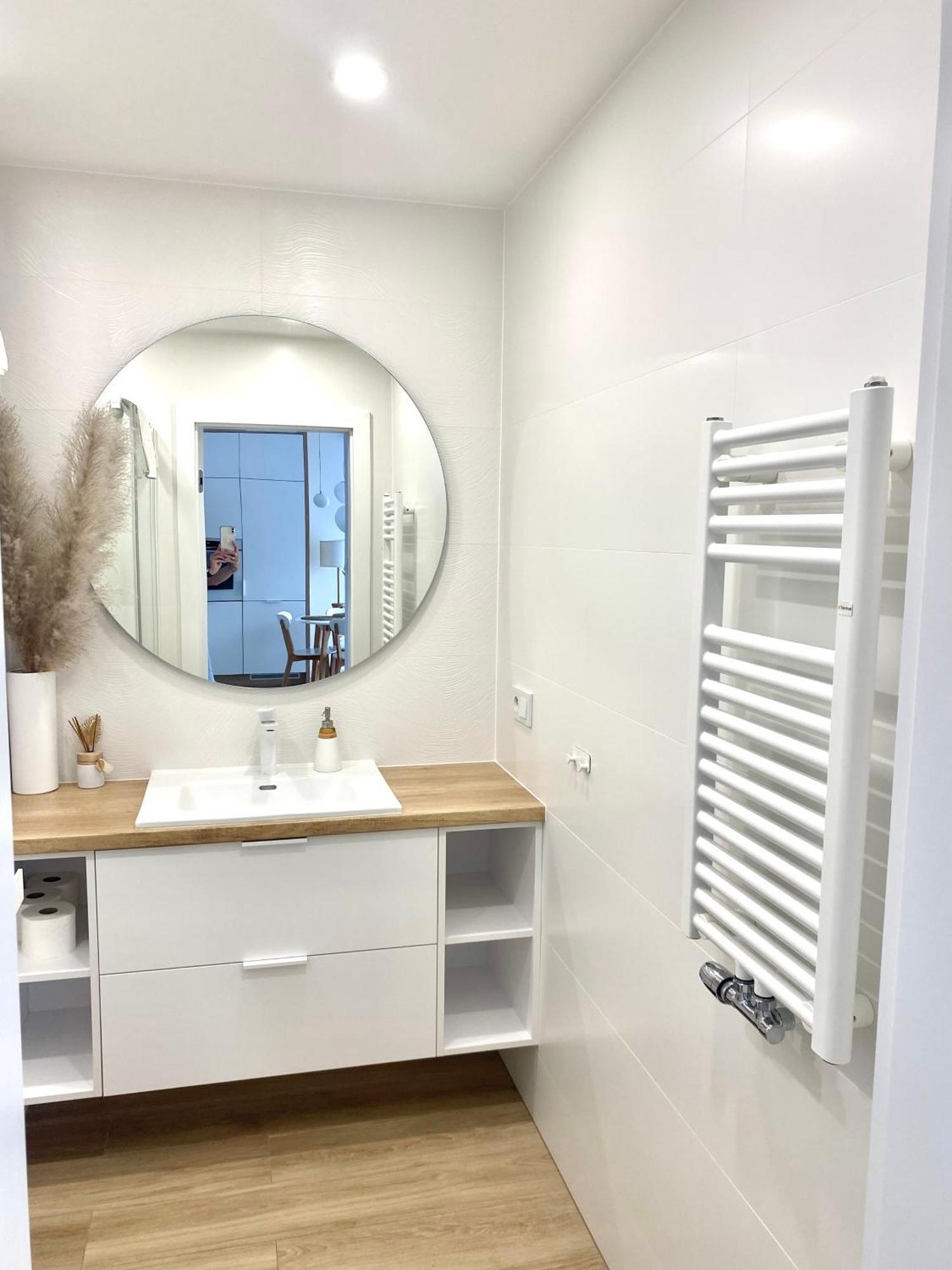 Apartament Nadmorski Z Basenem Klifowa Реваль Екстер'єр фото